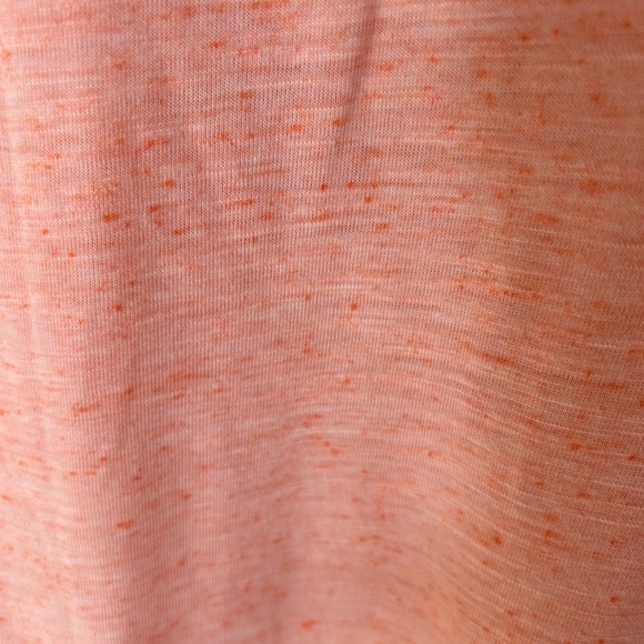 NWT Adidas Women’s Winners Tee T-Shirt V-Neck Back Logo Heathered Coral Sz M - Picture 5 of 5